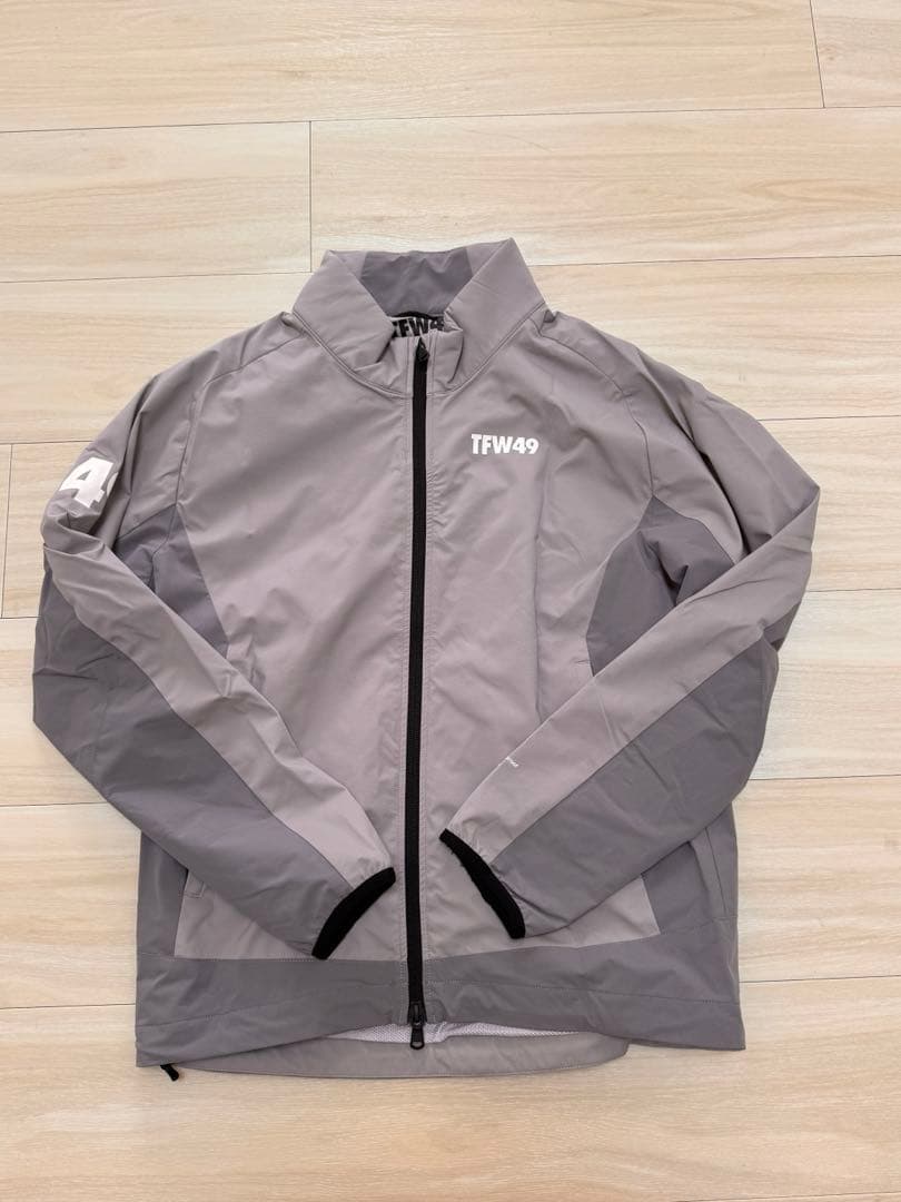 と*天様 TFW49 グレー ナイロンジャケット Sサイズ