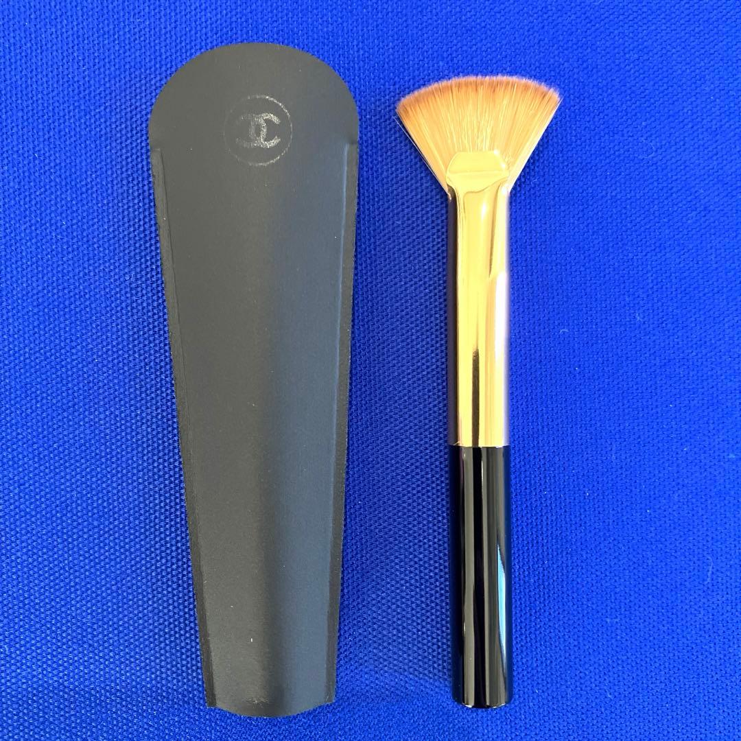 CHANEL サブリマージュ ル コンサントレ ルミエール〈フェイスカラー〉