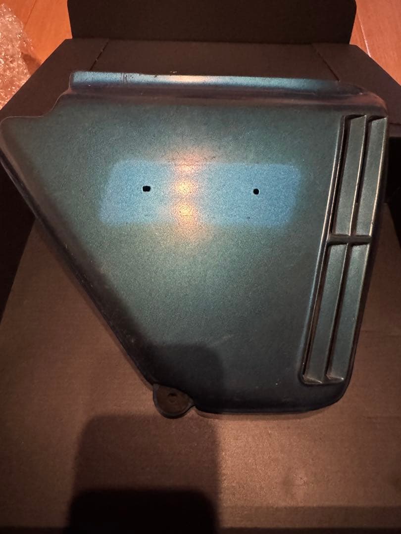 ドリームCB250G5 右サイドカバー