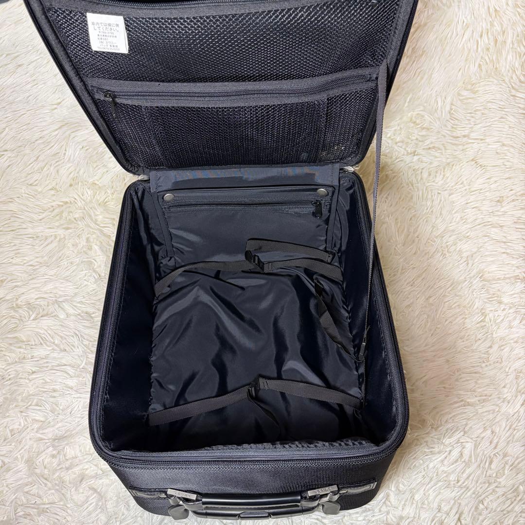 ✨極美品　SWANY スワニー 4輪 スーツケース キャリーケース 機内持ち込み