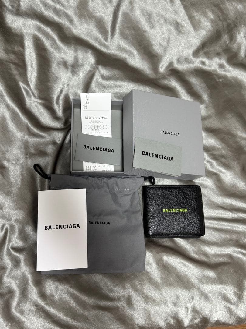 m*a様 BALENCIAGA 二つ折り財布 ブラック
