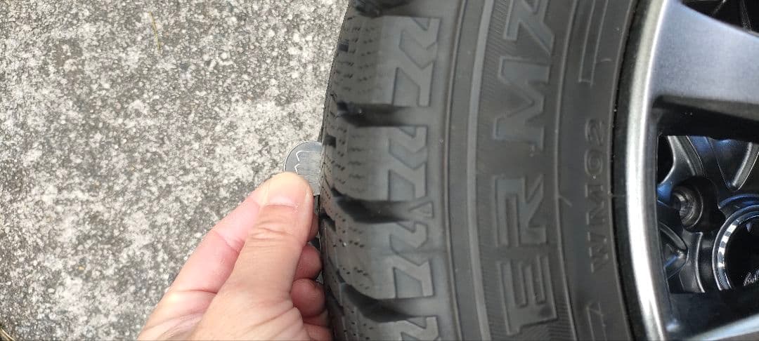 DUNLOP スタッドレスタイヤ 155/65R13 ホイール付き