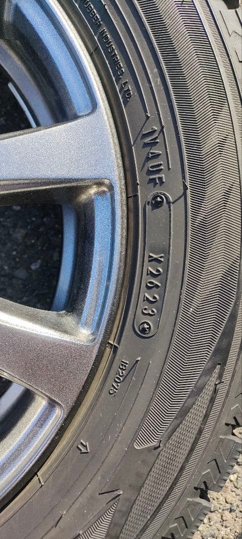 DUNLOP スタッドレスタイヤ 155/65R13 ホイール付き