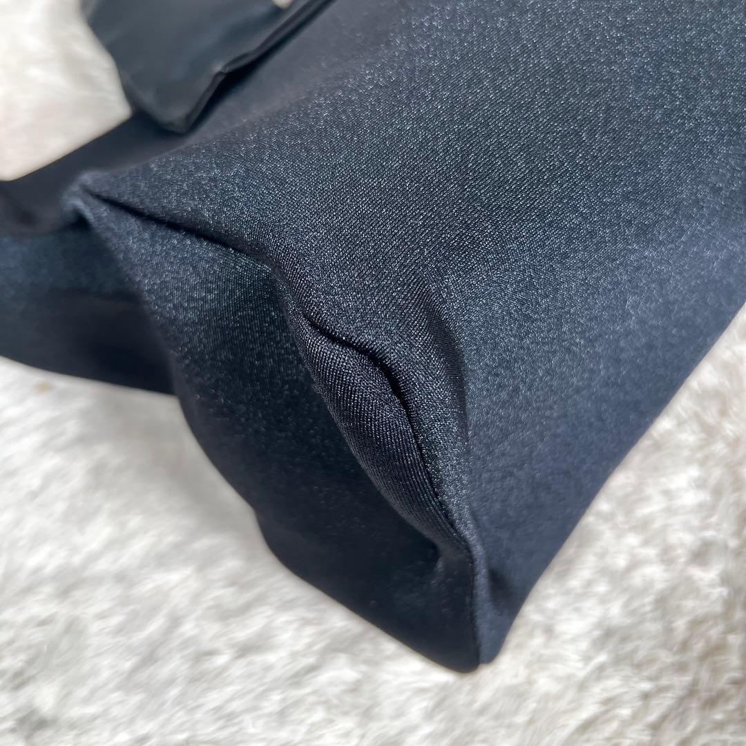 美品✨　kawa-kawa カワカワ　トートバッグ　wet S ブラック