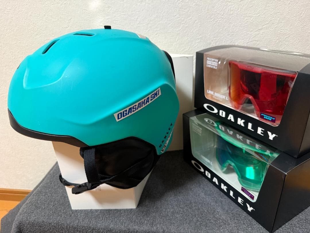 OAKLEY　オークリー　ヘルメット１　ゴーグル２セット