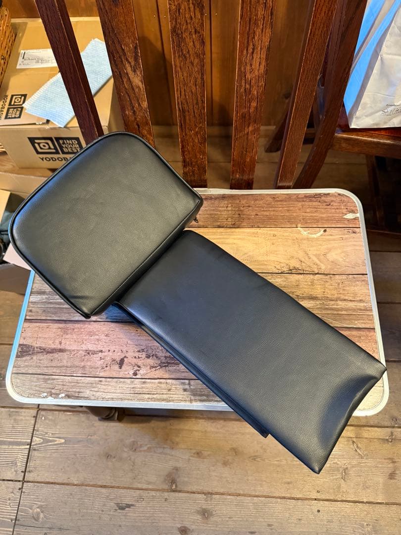 車検用　ヘッドレスト　ローバックシート用　ローバーミニなどに