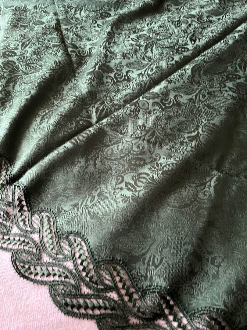 イタリア購入　グリーン テーブルクロスとランチョンマット セット