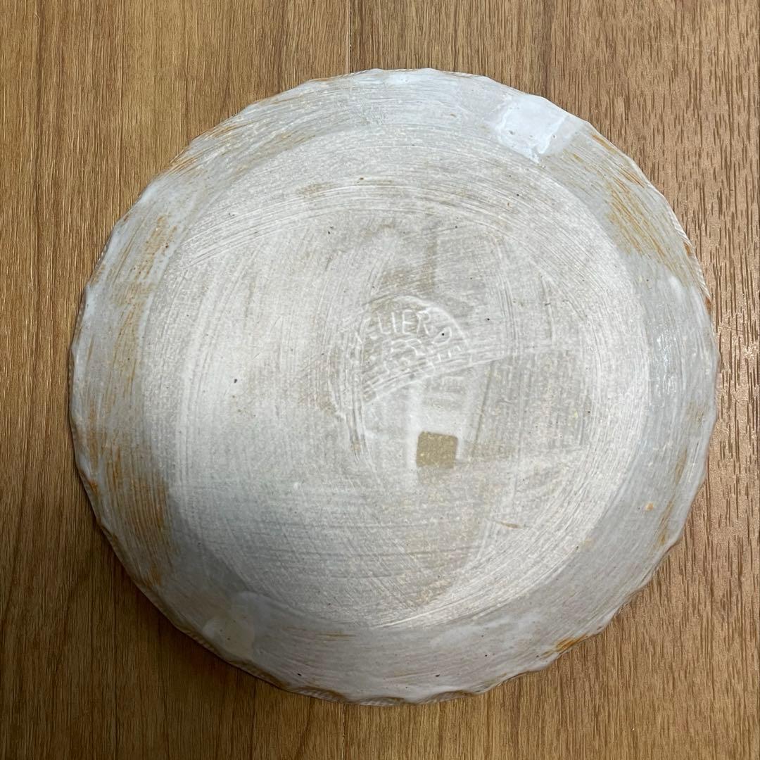 メルカリ祭限定価格 未使用 鹿児島睦 お花と車 プレート お皿 約16.5cm