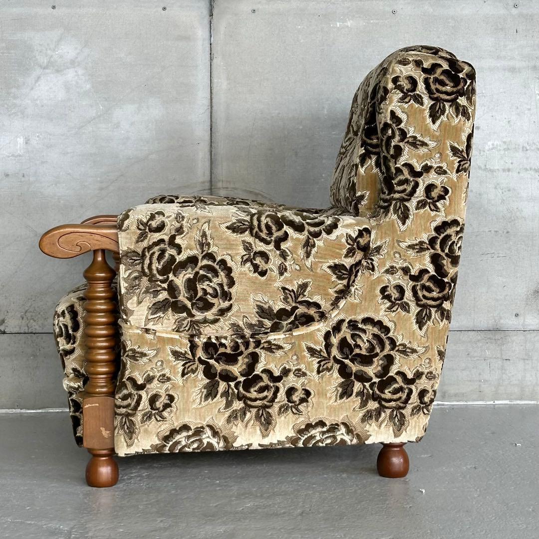 ✦喫茶店レトロ✦花柄モケット ソファ 木製アーム 昭和ヴィンテージ 金華山