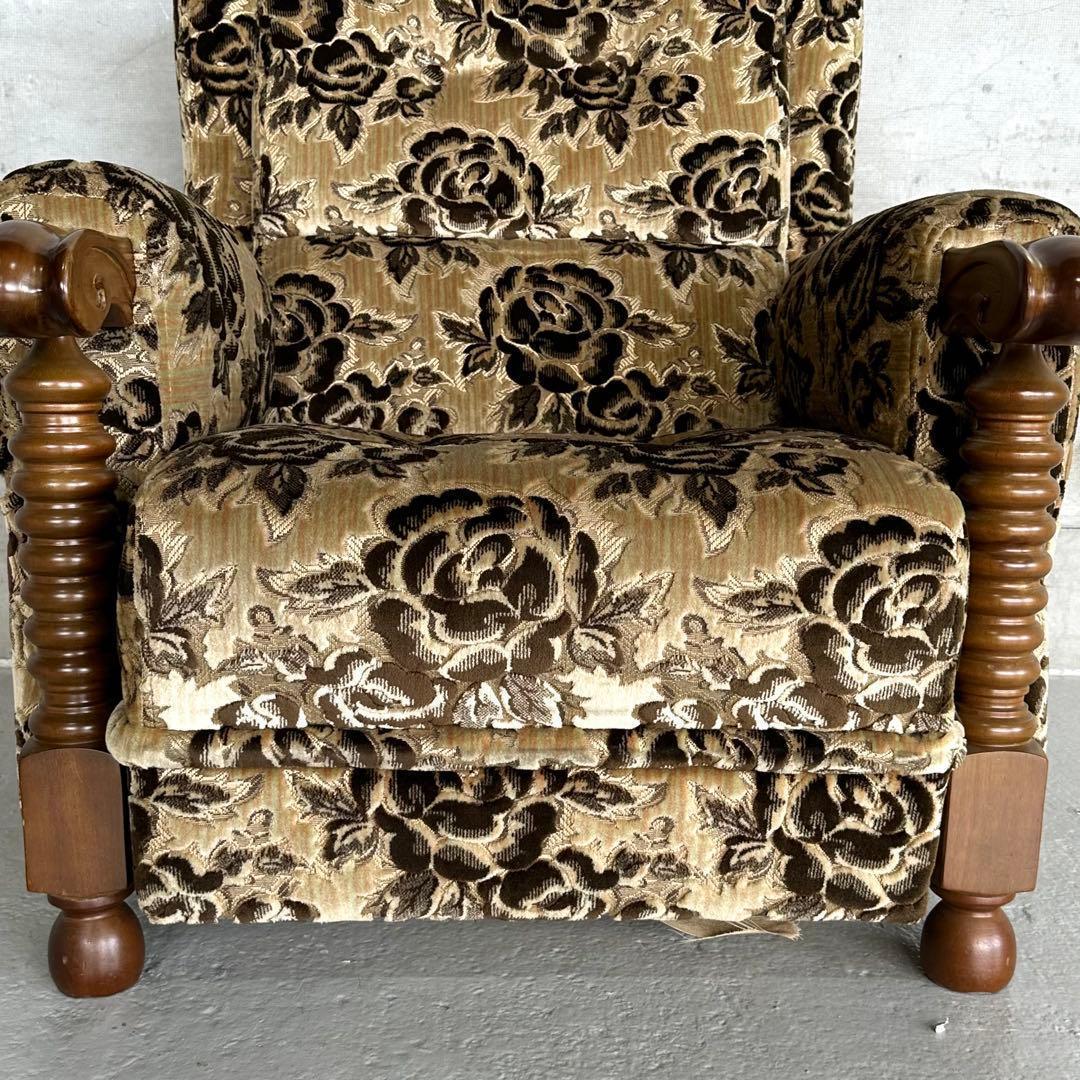 ✦喫茶店レトロ✦花柄モケット ソファ 木製アーム 昭和ヴィンテージ 金華山