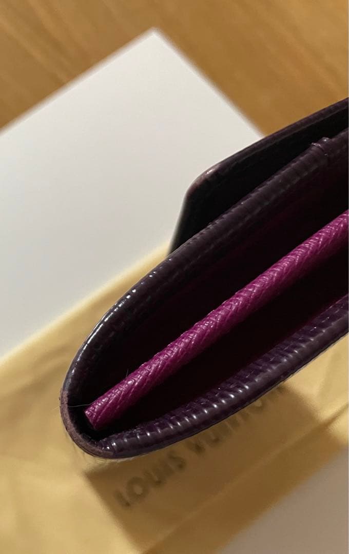 【美品】ルイヴィトン　財布　エピ サラ ポルトフォイユ・サラ 長財布