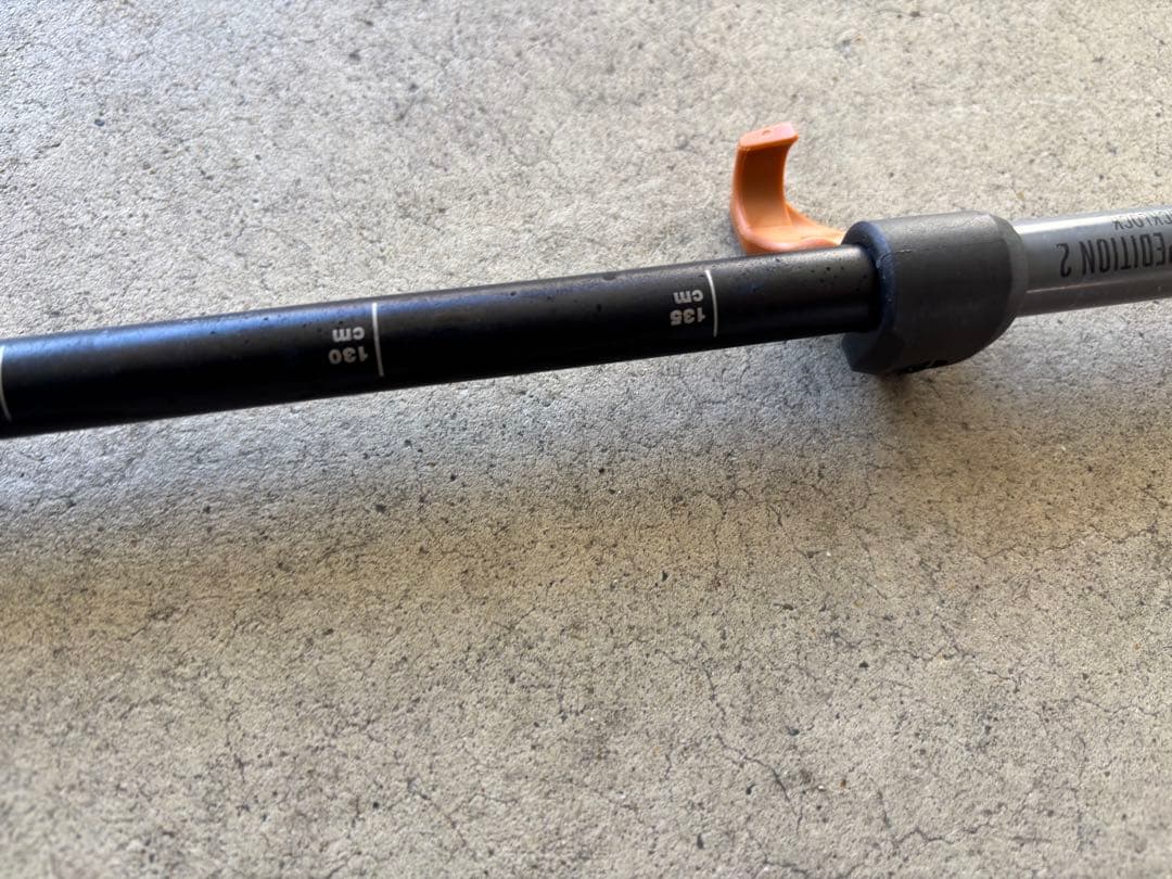 ★送料無料★お洒落　ブラックダイヤモンド　長さ調整ストック　スキー　雪山