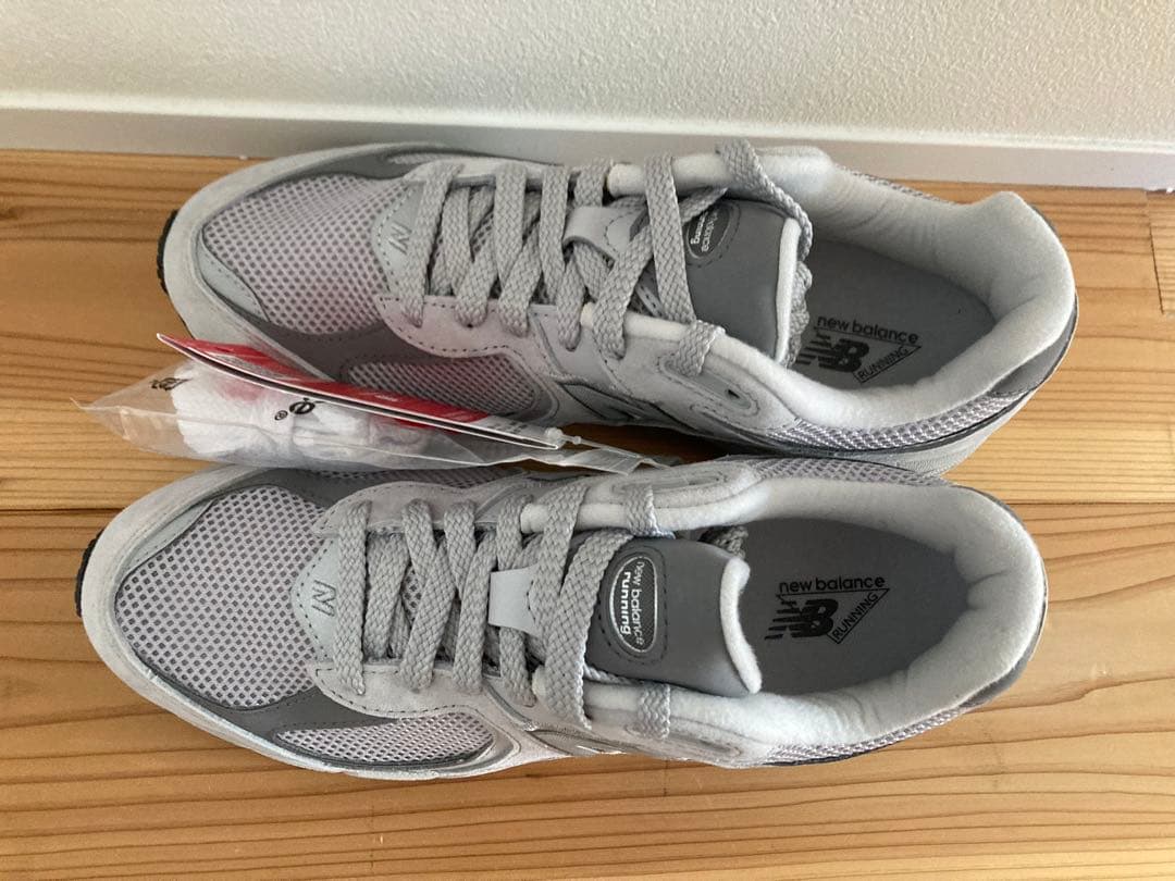 ニューバランス　2002R