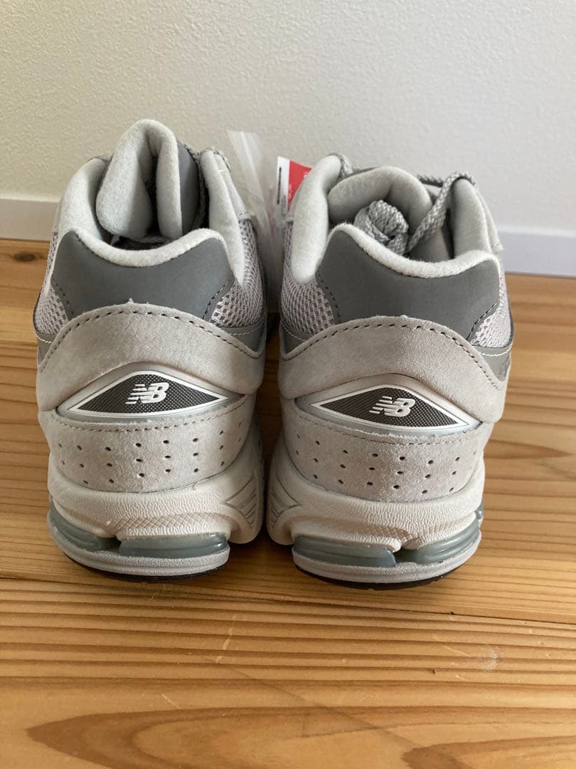 ニューバランス　2002R