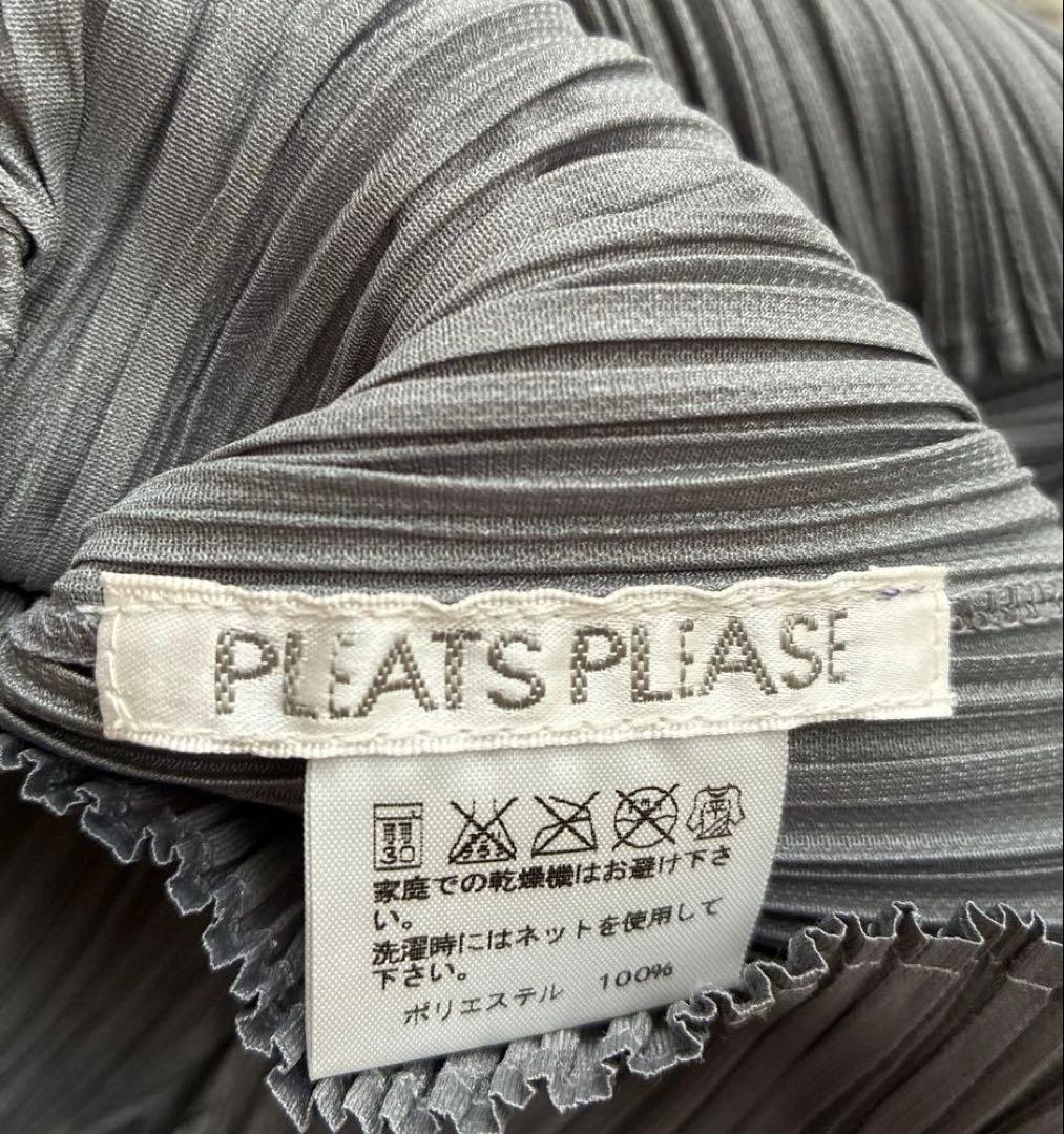 PLEATS PLEASEイッセイミヤケ　変形ブラウス　グレー　サイズ3