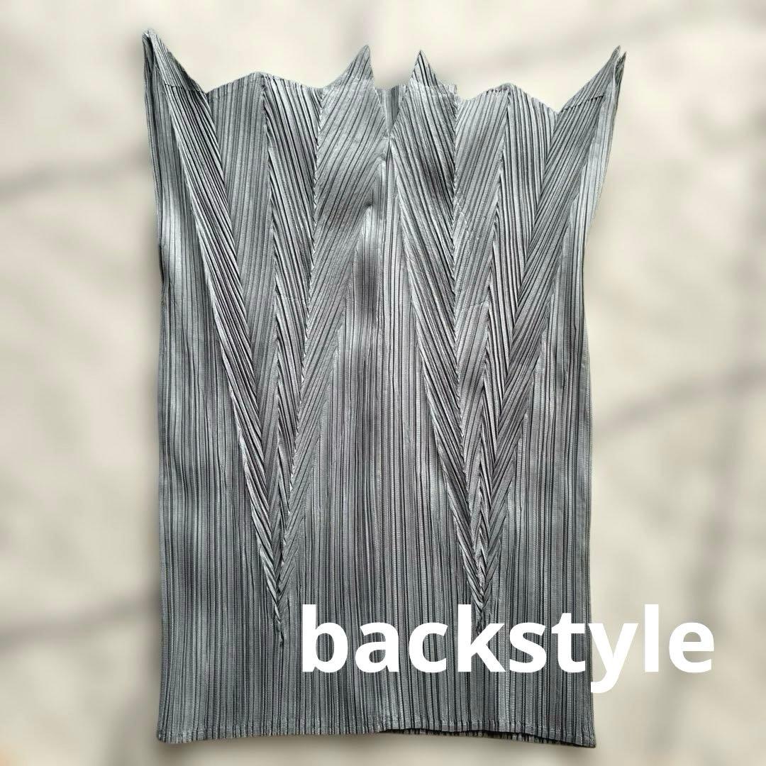 PLEATS PLEASEイッセイミヤケ　変形ブラウス　グレー　サイズ3