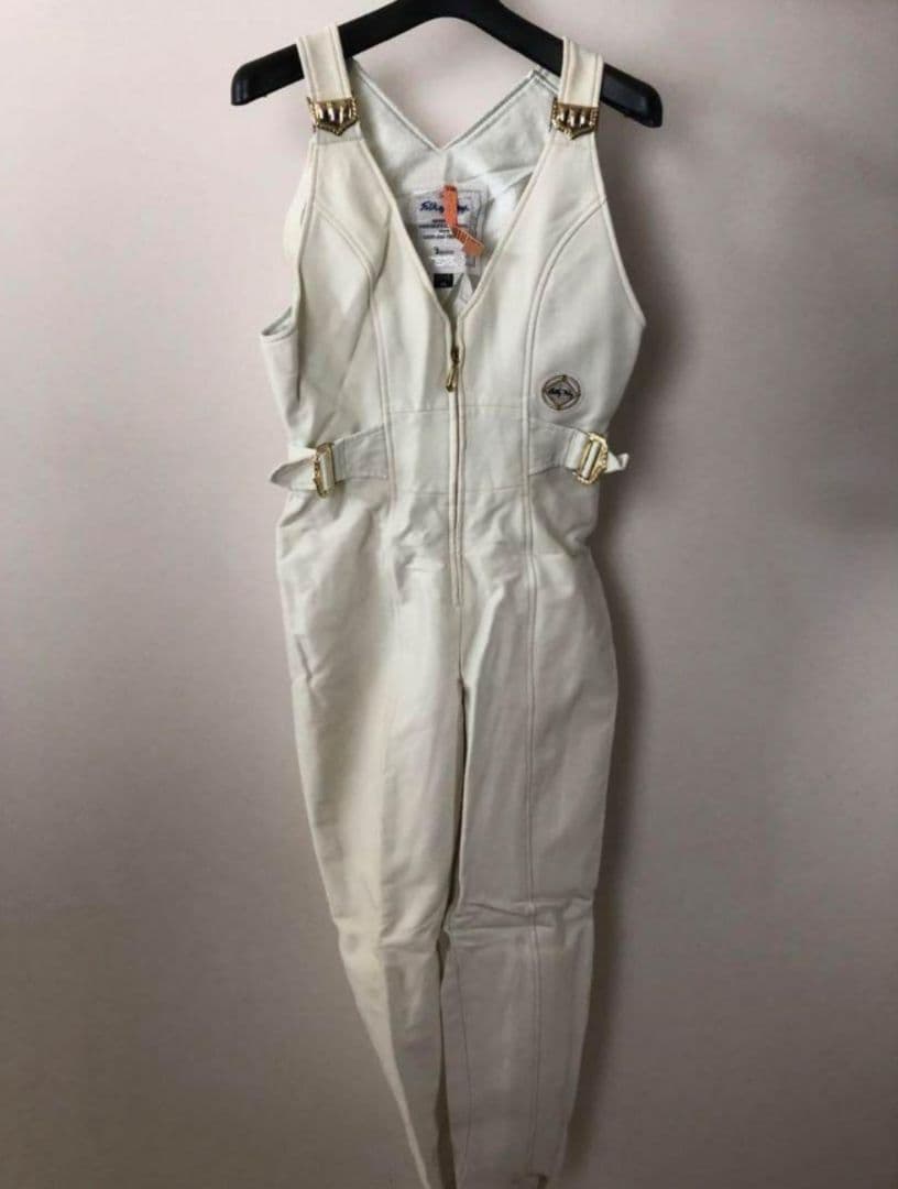 スキーウェア　スノボウェア　ウェア　レディース　M　上下セット　おしゃれ　可愛い