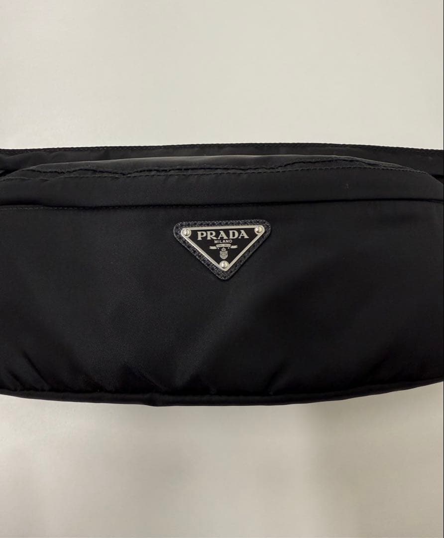 PRADA ナイロン ボディバッグ 黒 三角ロゴ 正規品