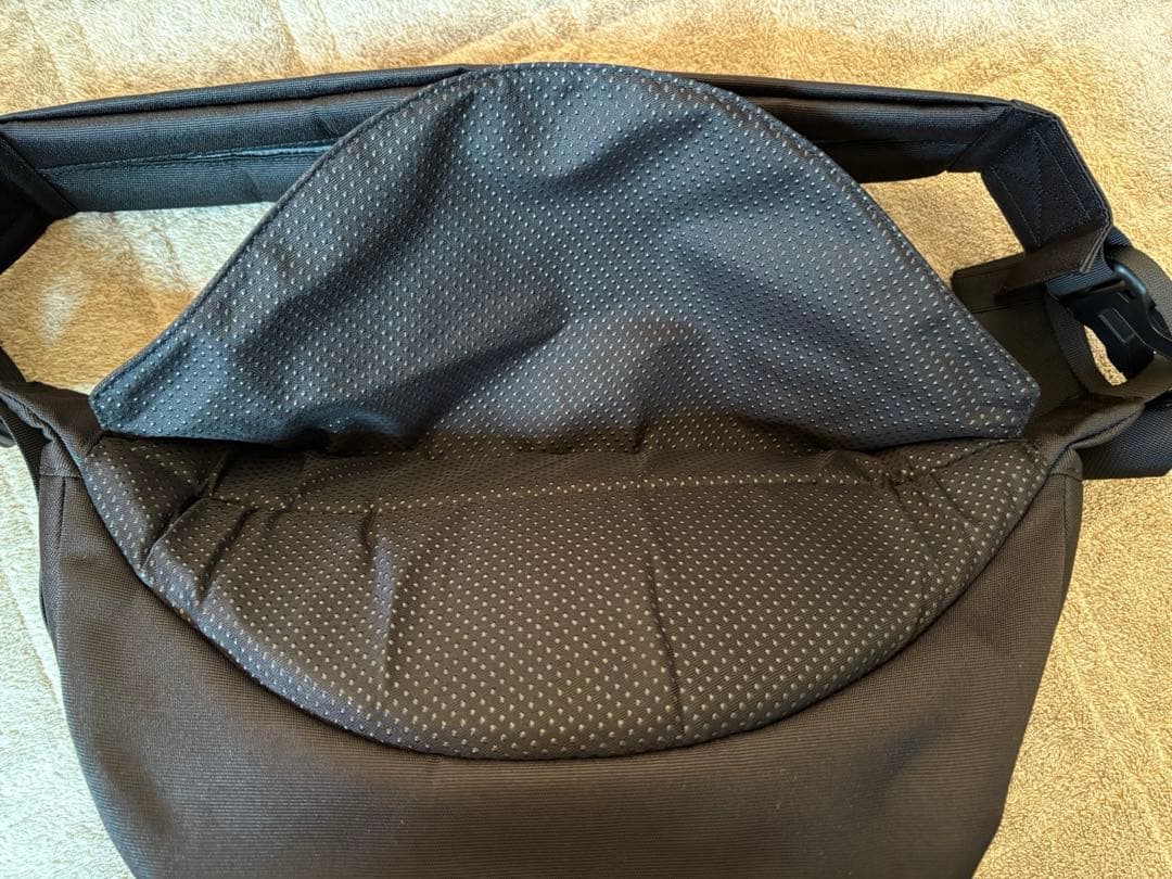 Hug育 バッグ DDiccho ヒップシート　ショルダーバッグ