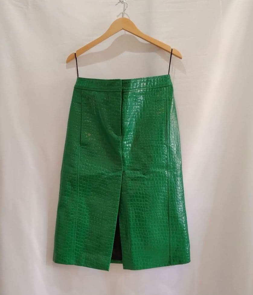 未使用 タグ付き Tibi クロコ型押しスカート