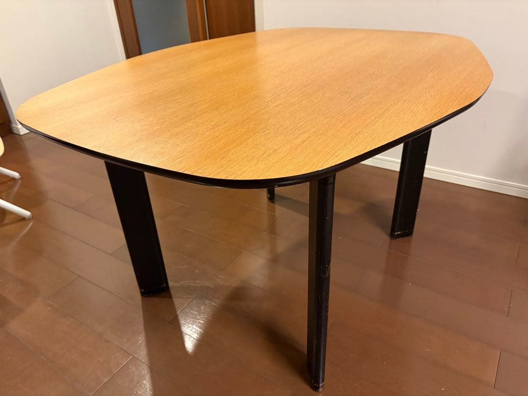 Fritz Hansen JH43 ANALOGテーブル