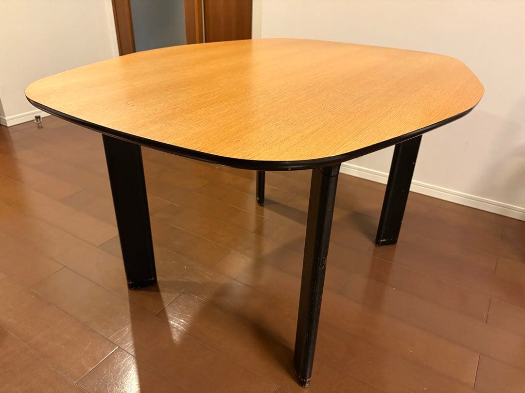 Fritz Hansen JH43 ANALOGテーブル