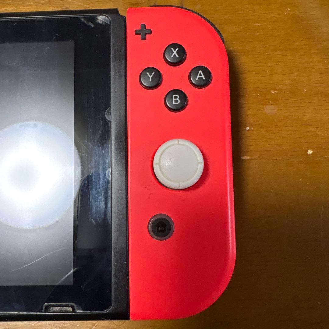 Nintendo Switch 本体 赤と緑のジョイコン