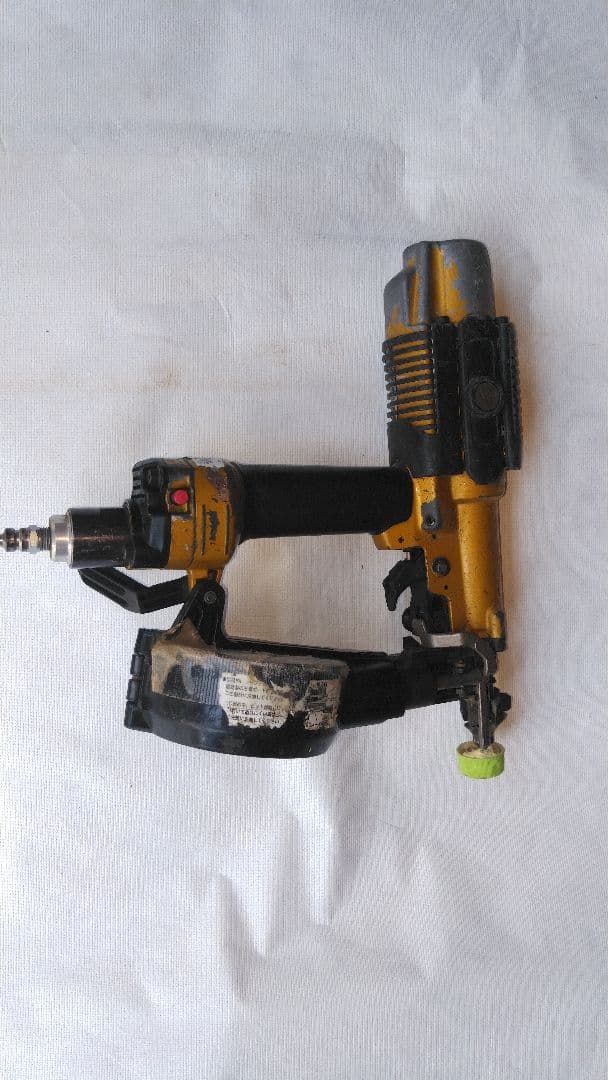 値下げしました。日立　高圧ビス打ち機