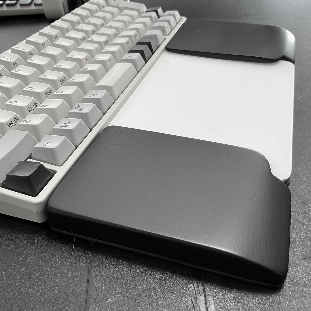 オーダー専用ページ　トラックパッド対応379x115x18パームレスト2台