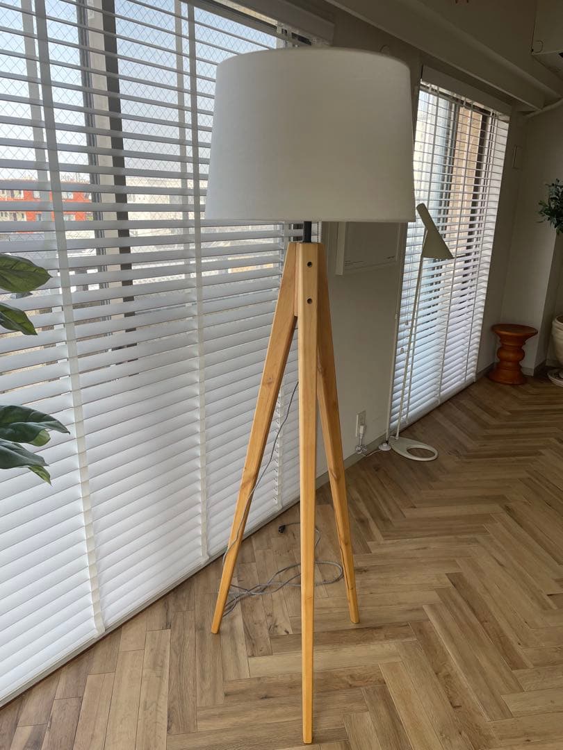 アートワークスタジオ　AW-0507 フロアスタンド　　シェード2ヶ付き