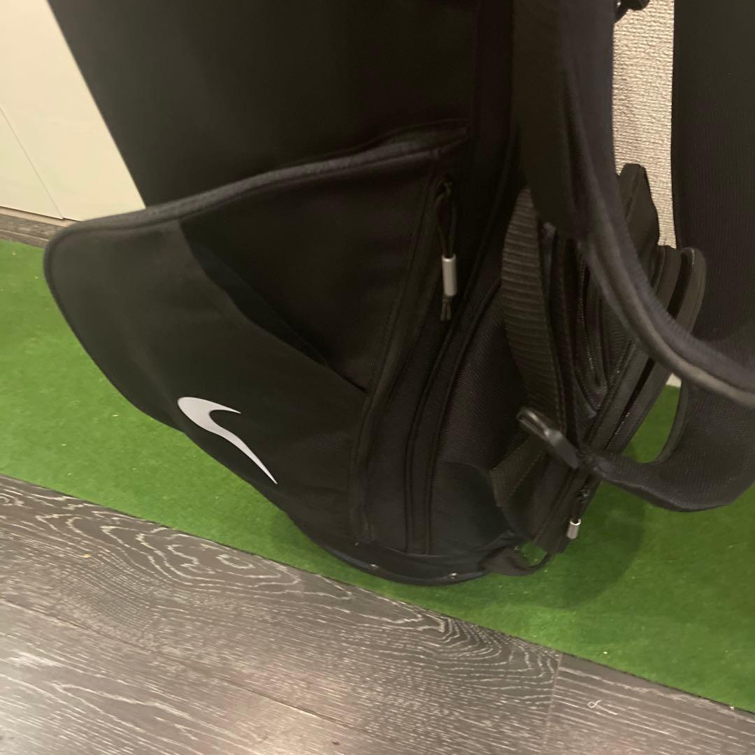 Nike ブラック スタンド式キャディバッグ