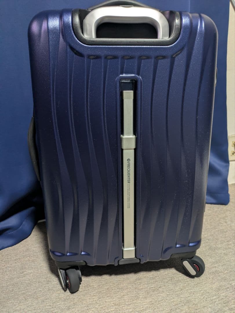 FREQUENTER CLAM A キャリーケース 44L ネイビー