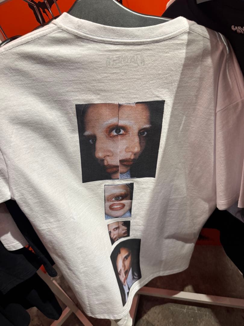 紙吹雪付⭐︎ レディーガガ　ポップアップ販売Tシャツ　半袖　白