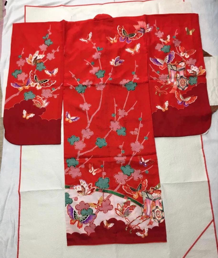 正絹　赤い花と蝶の着物セット　7歳
