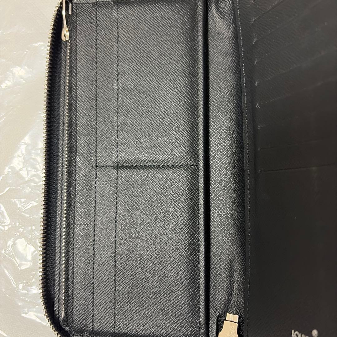 ルイヴィトン　タイガ　長材財布