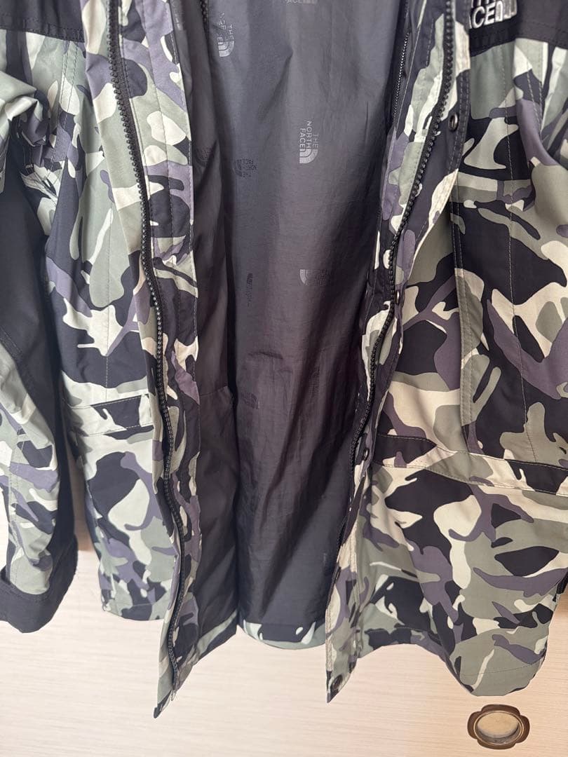 ノースフェイス　マウンテンライトジャケット　NP62135