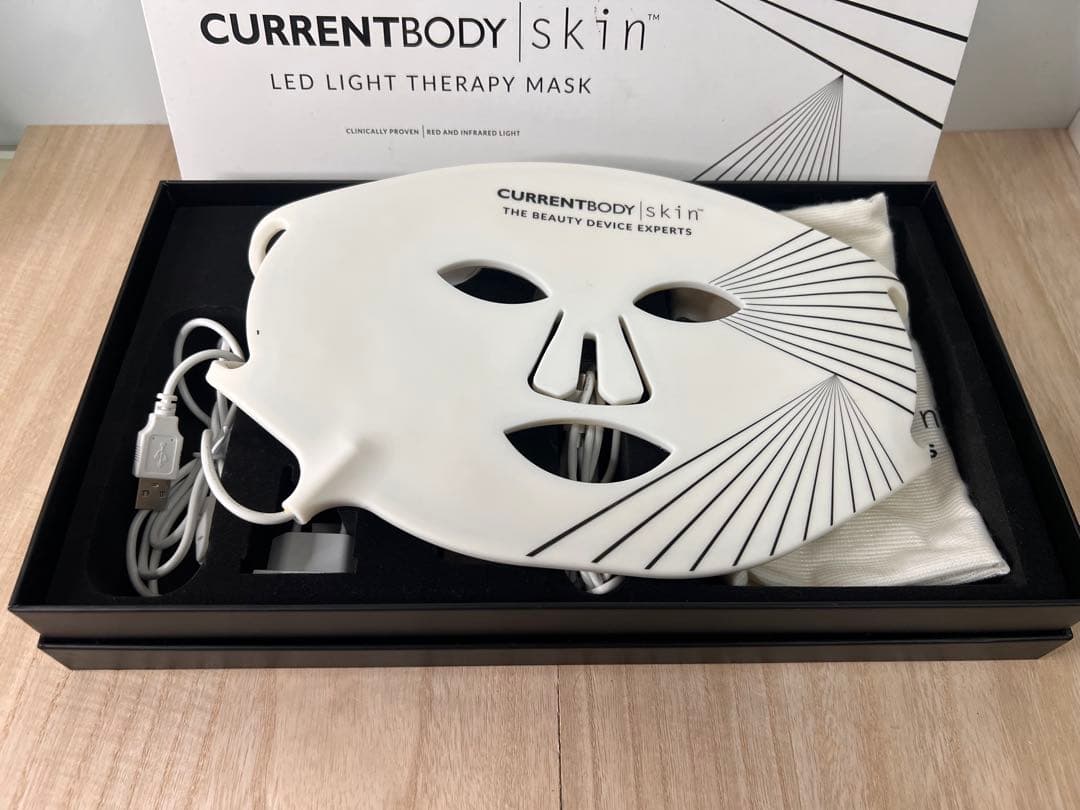 さ*な様 CURRENTBODY skin LED LIGHT THERAPY