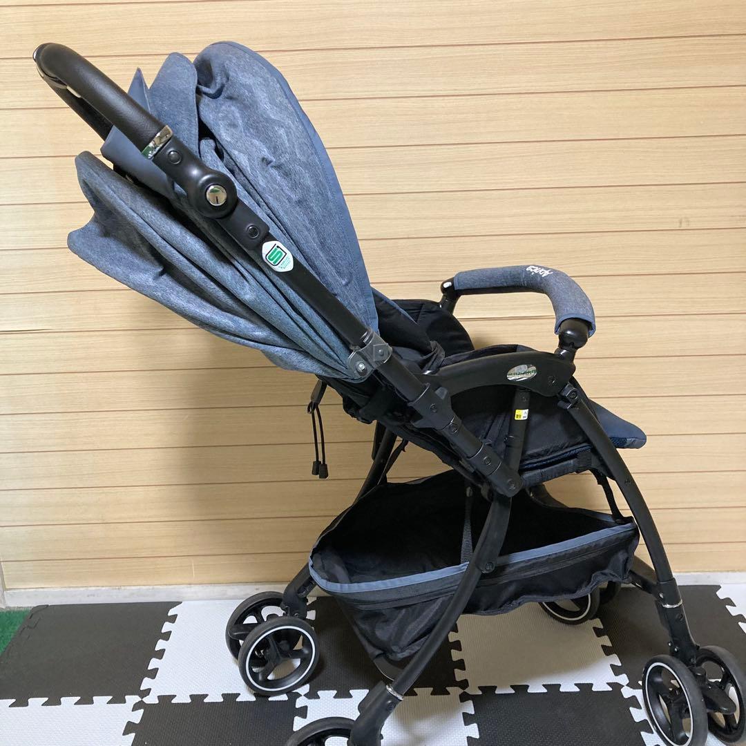 ★極美品★ ベビーカー アップリカ ラクーナエアーコンパクト 軽量 両対面式