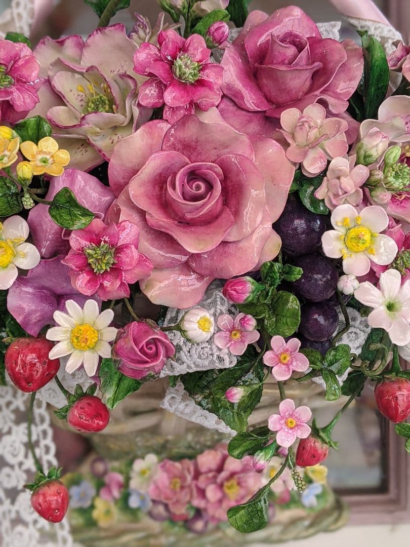 【専用】クレイフラワー❁バスケット型壁掛けフラワーアレンジ❁ハンドメイド