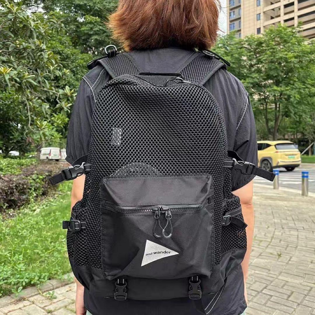さ*り様 アンドワンダー And wander 3Dメッシュバックパック 黒の色
