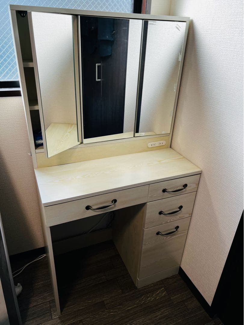 ホワイト 三面鏡 ドレッサー　組み立て済み