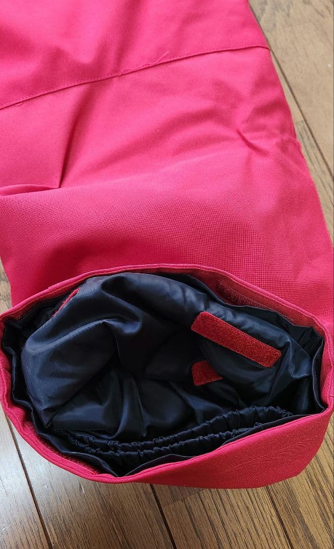 フェニックス　キッズ　スキーウェア　上下　　160サイズ　黒　赤ズボン未使用