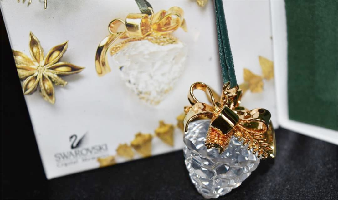 新品❗️Swarovski 苺オーナメント