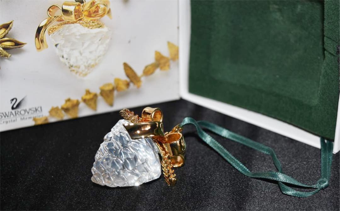 新品❗️Swarovski 苺オーナメント