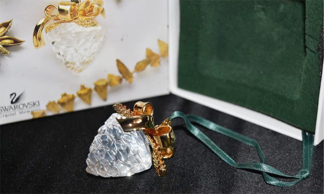新品❗️Swarovski 苺オーナメント