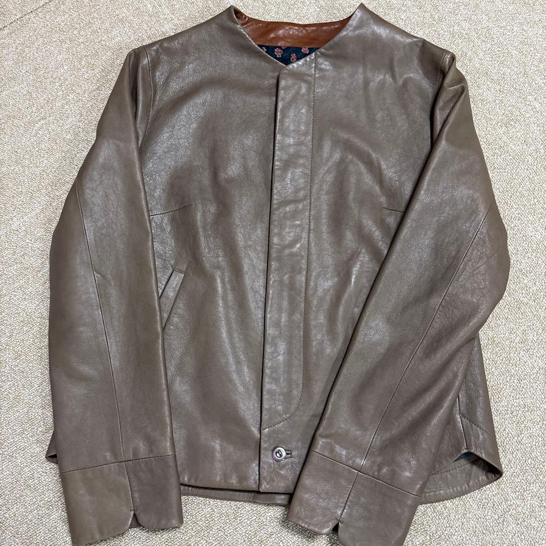 美品　パラスパレス　ラムレザー　イタリア　ノーカラー　ジャケット　3 ブルゾン