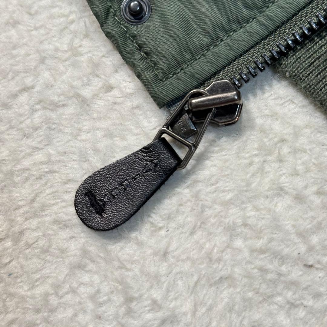 未使用級 メンズXL AVIREX フライトジャケット L-2B ワッペン 刺繍