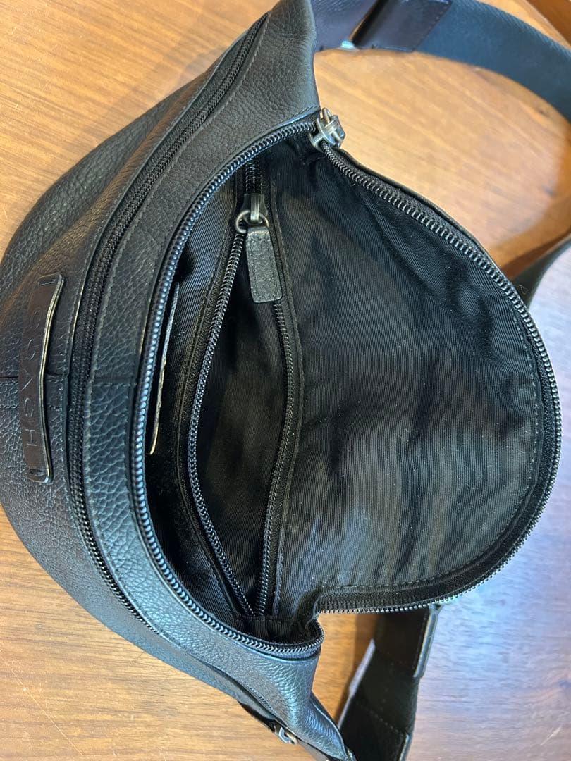 COACH ブラック　ボディバッグ　ウエストポーチ　ショルダーバッグ　コーチ