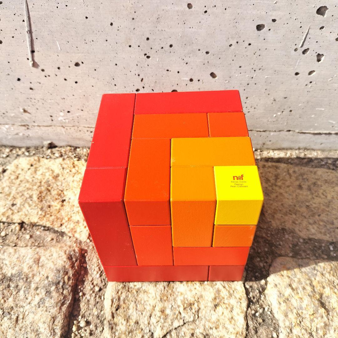 ネフ社　naef キュービックス cubicus 赤 red