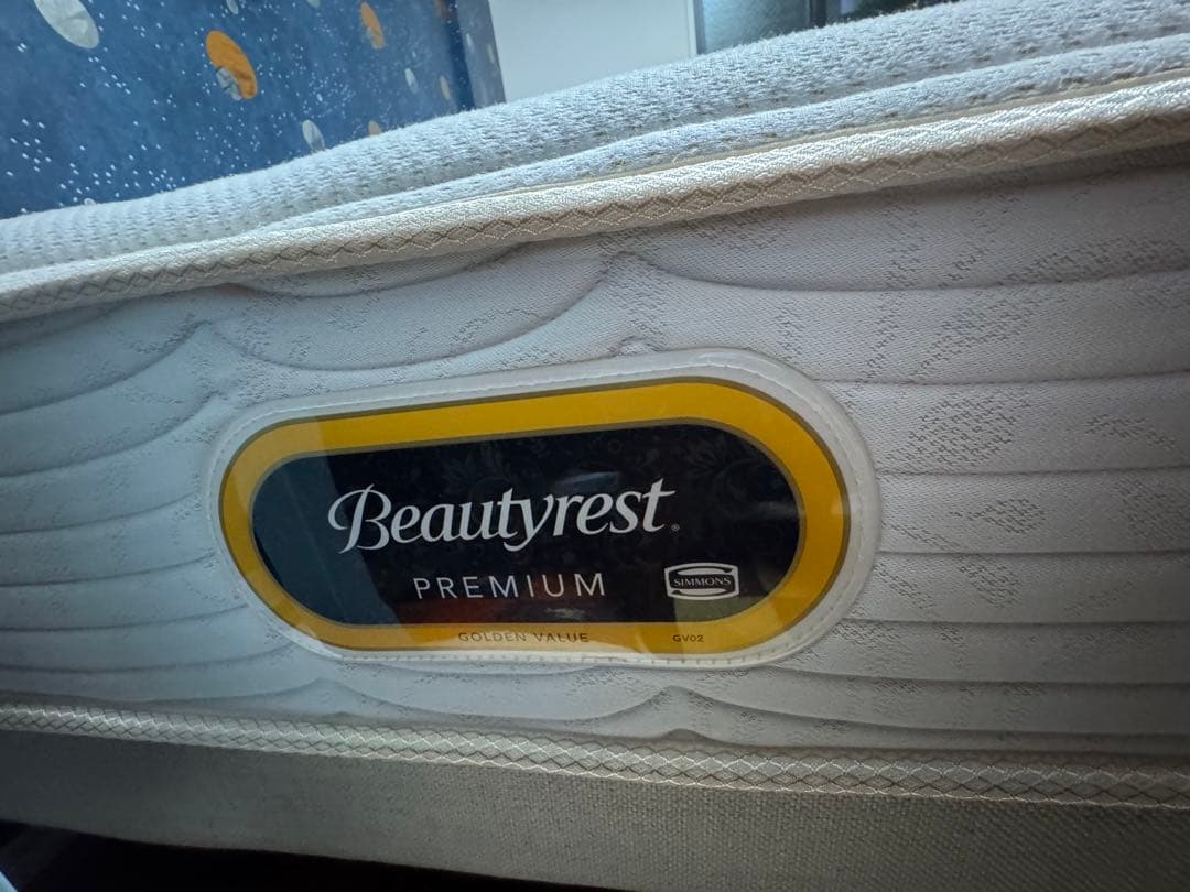 【美品】Simmonsシモンズ6.5インチゴールデンバリュー　セミダブル